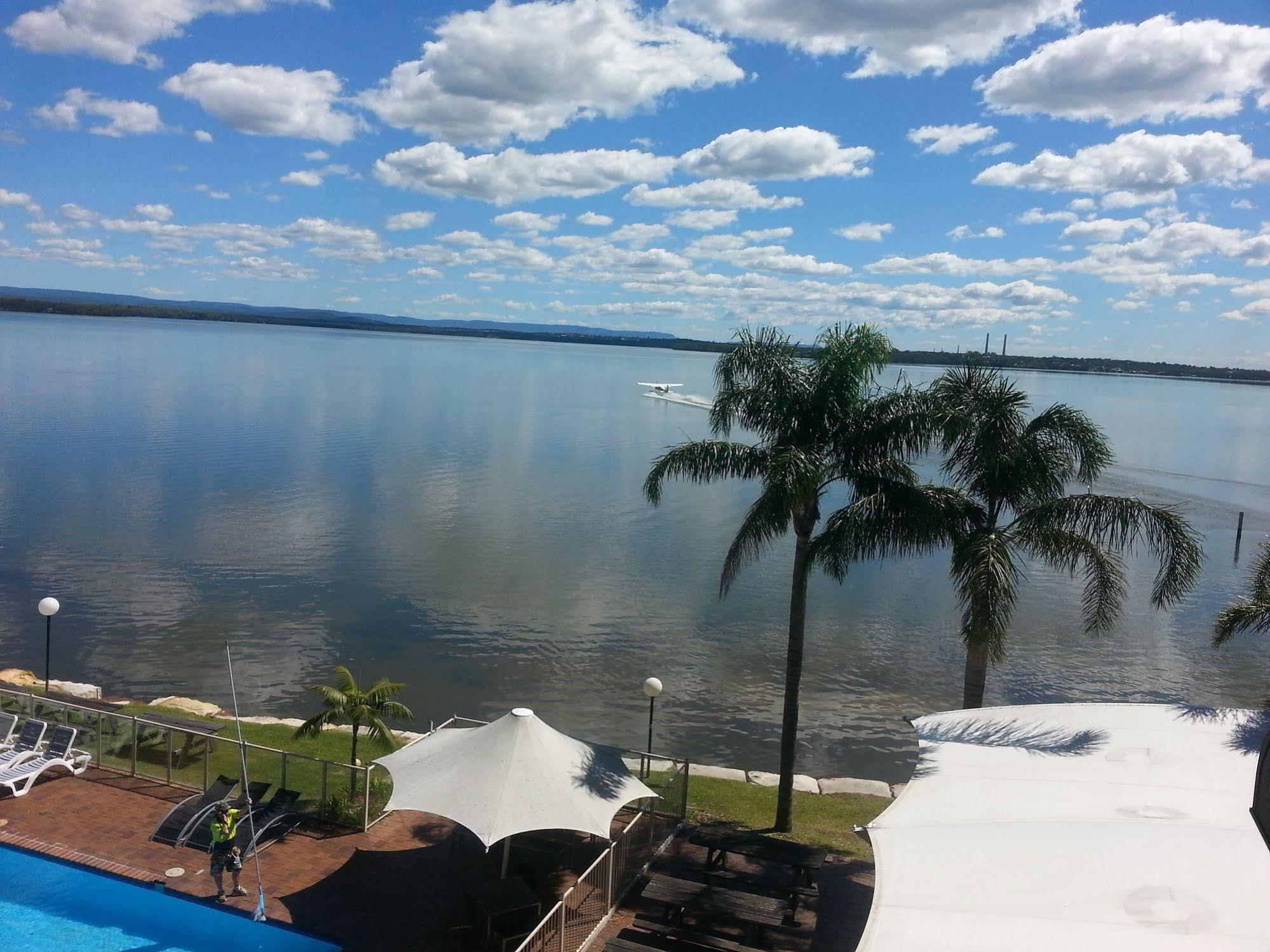 The Beachcomber Hotel & Resort, Ascend Hotel Collection Toukley Eksteriør bilde View of the Iguape River