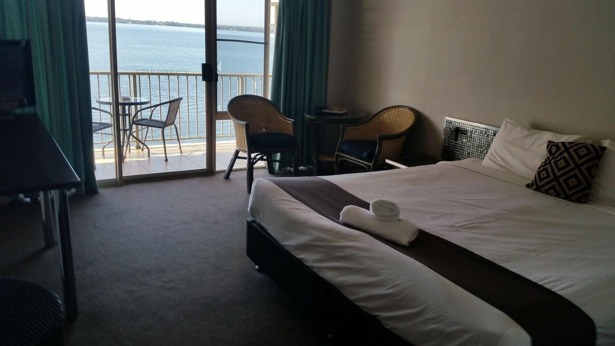 The Beachcomber Hotel & Resort, Ascend Hotel Collection Toukley Eksteriør bilde A room at the Bayview Hotel